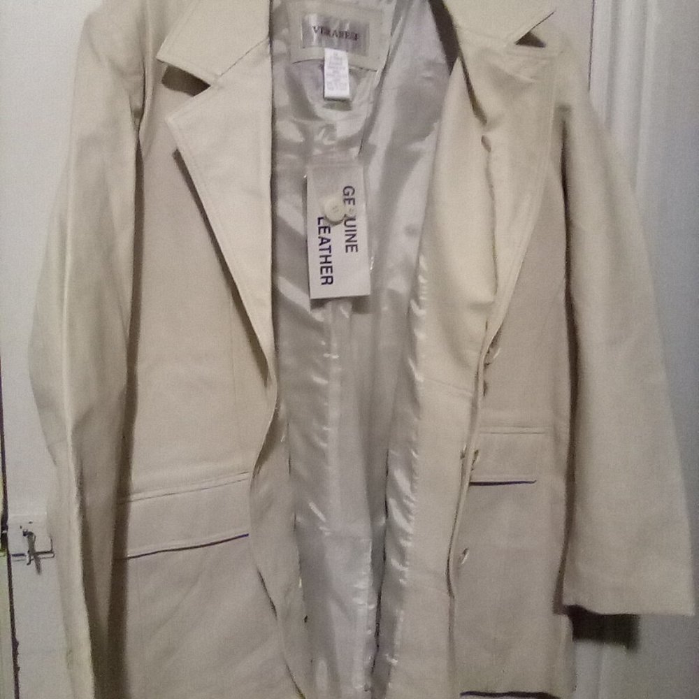 Women Veranesi genuine leather jacket size w20